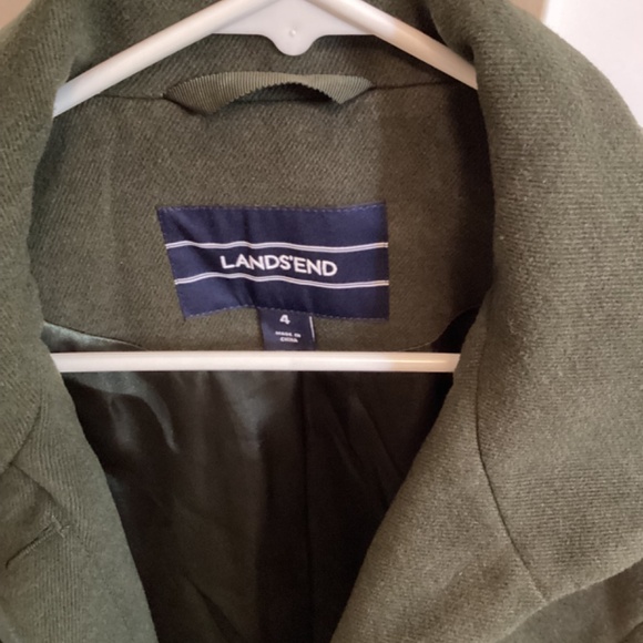 NWOT LANDS’END Women’s Coat - Picture 2 of 3
